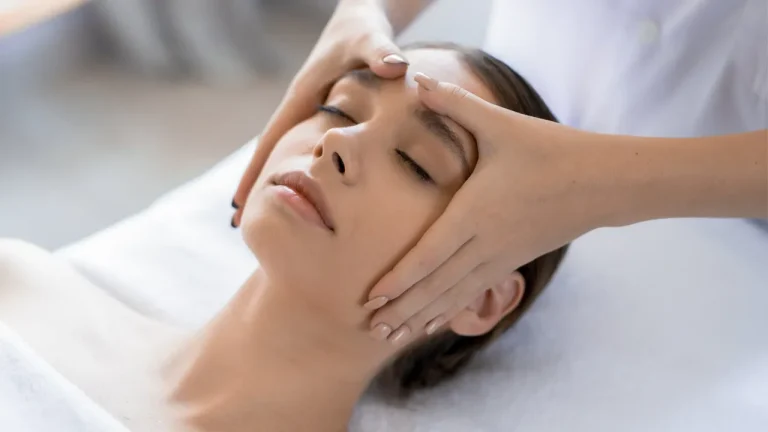 مرکز فیشیال و پاکسازی پوست در اصفهان